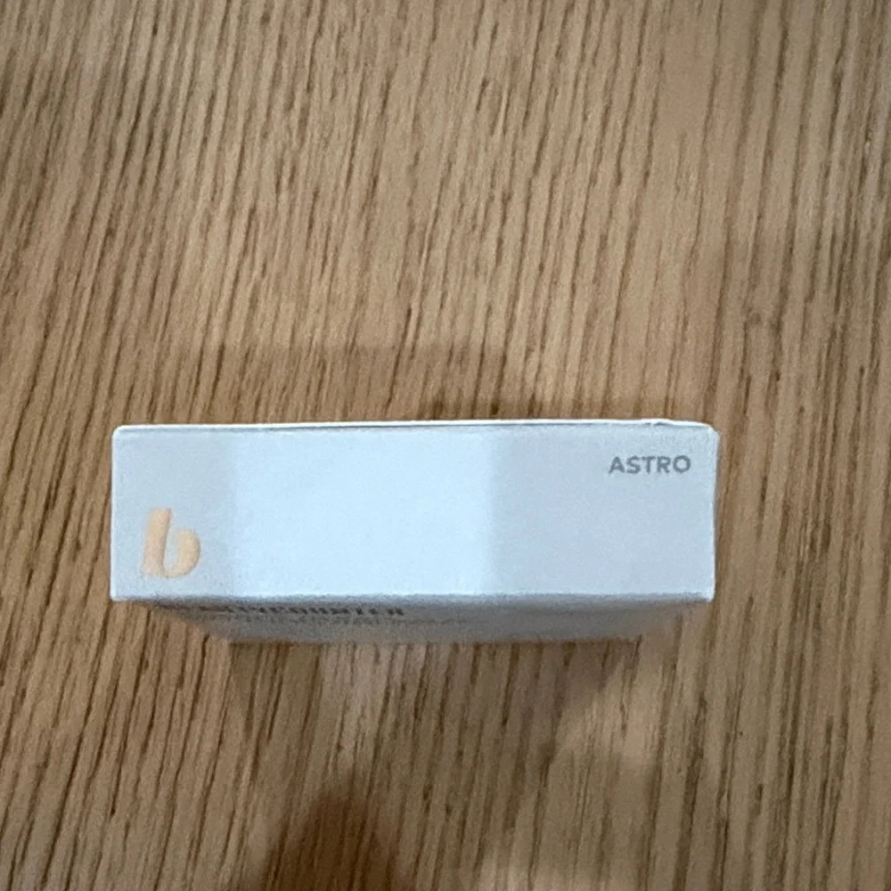 Beautycounter Cheeky Clean Highlighting Balm - Astro - Picture 3 of 4